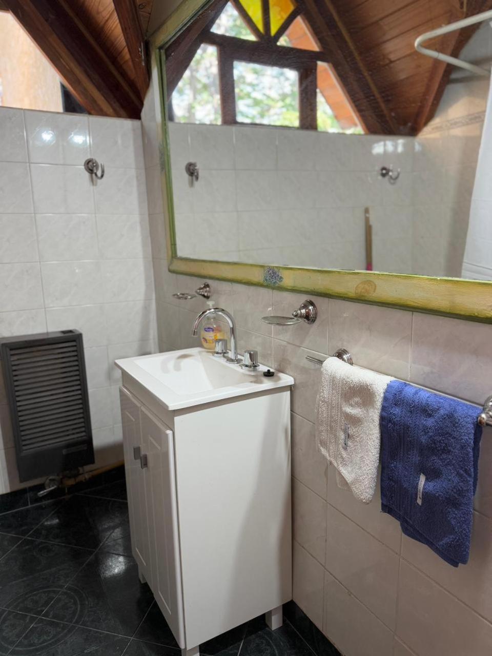 우수아이아 Casa Departamento En El Bosque 아파트 외부 사진